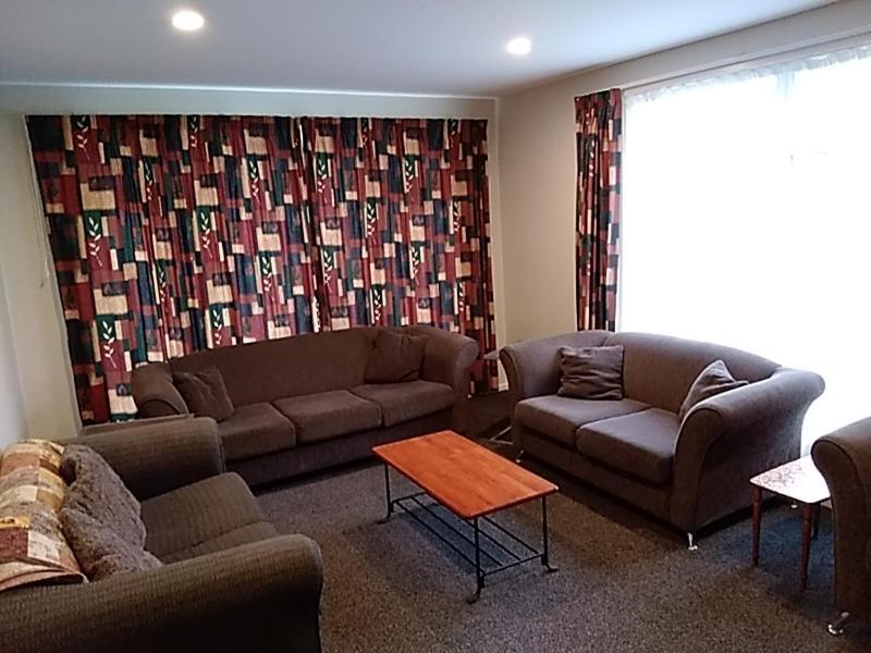 Accommodation Fiordland -The Three Bedroom House At 226A Milford Road Те-Анау Экстерьер фото