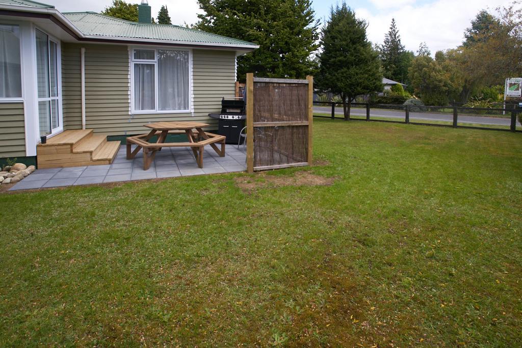 Accommodation Fiordland -The Three Bedroom House At 226A Milford Road Те-Анау Экстерьер фото