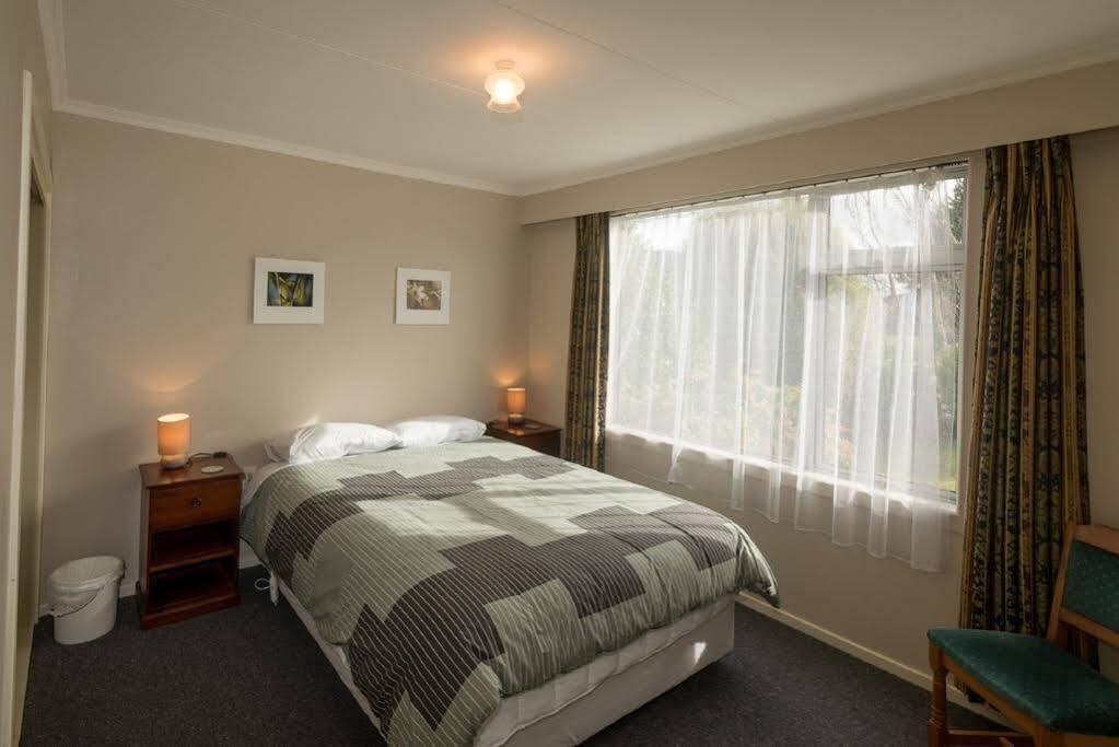 Accommodation Fiordland -The Three Bedroom House At 226A Milford Road Те-Анау Экстерьер фото
