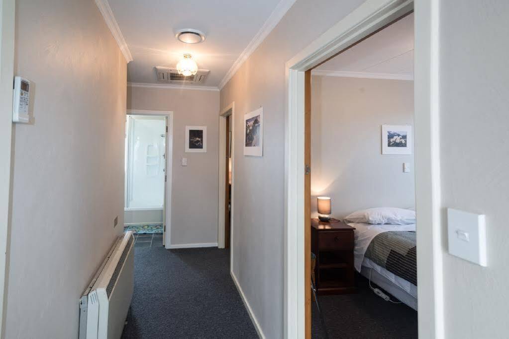 Accommodation Fiordland -The Three Bedroom House At 226A Milford Road Те-Анау Экстерьер фото